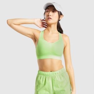 Gymshark Lightweight High Support Training Sports Bra - Green (Large)